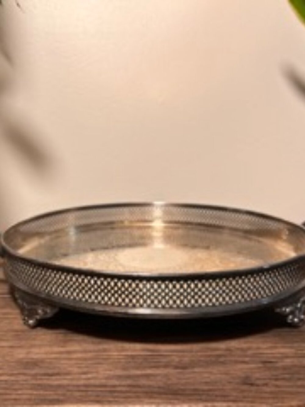 Vintage Sheffield Silver Co EPC Round Serving Tray - Picture 2 of 8